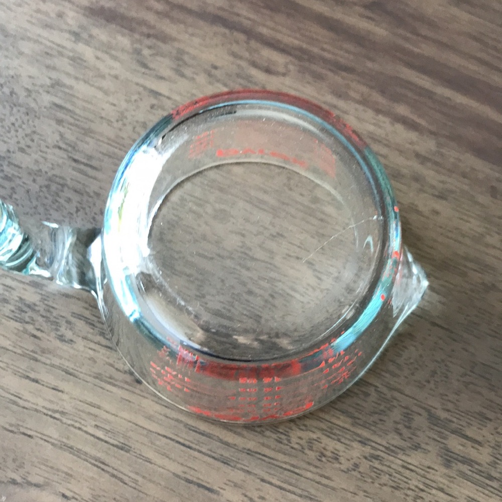 Pyrex Metric Glass Measuring Cup - Picture 6 of 6